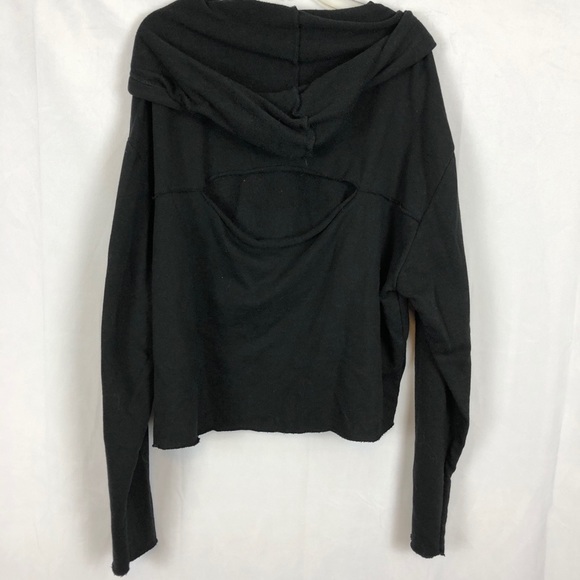 PINK VS CROP TOP SIZE LARGE - Picture 4 of 4